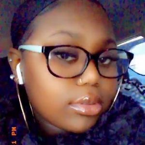 Meet your Posher, Ciara